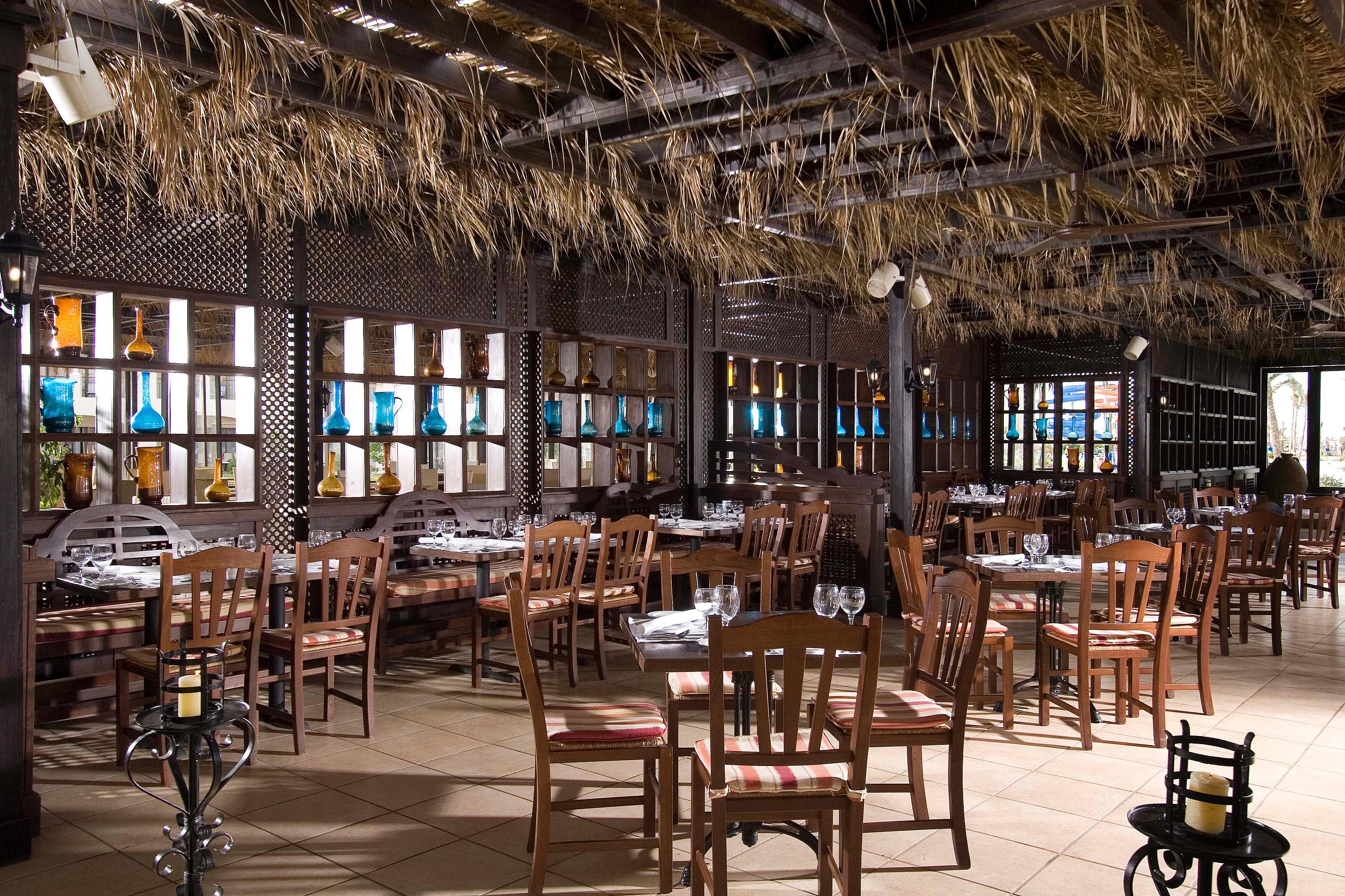 Jaz Aquamarine Resort Hurghada Esterno foto Interior of the restaurant