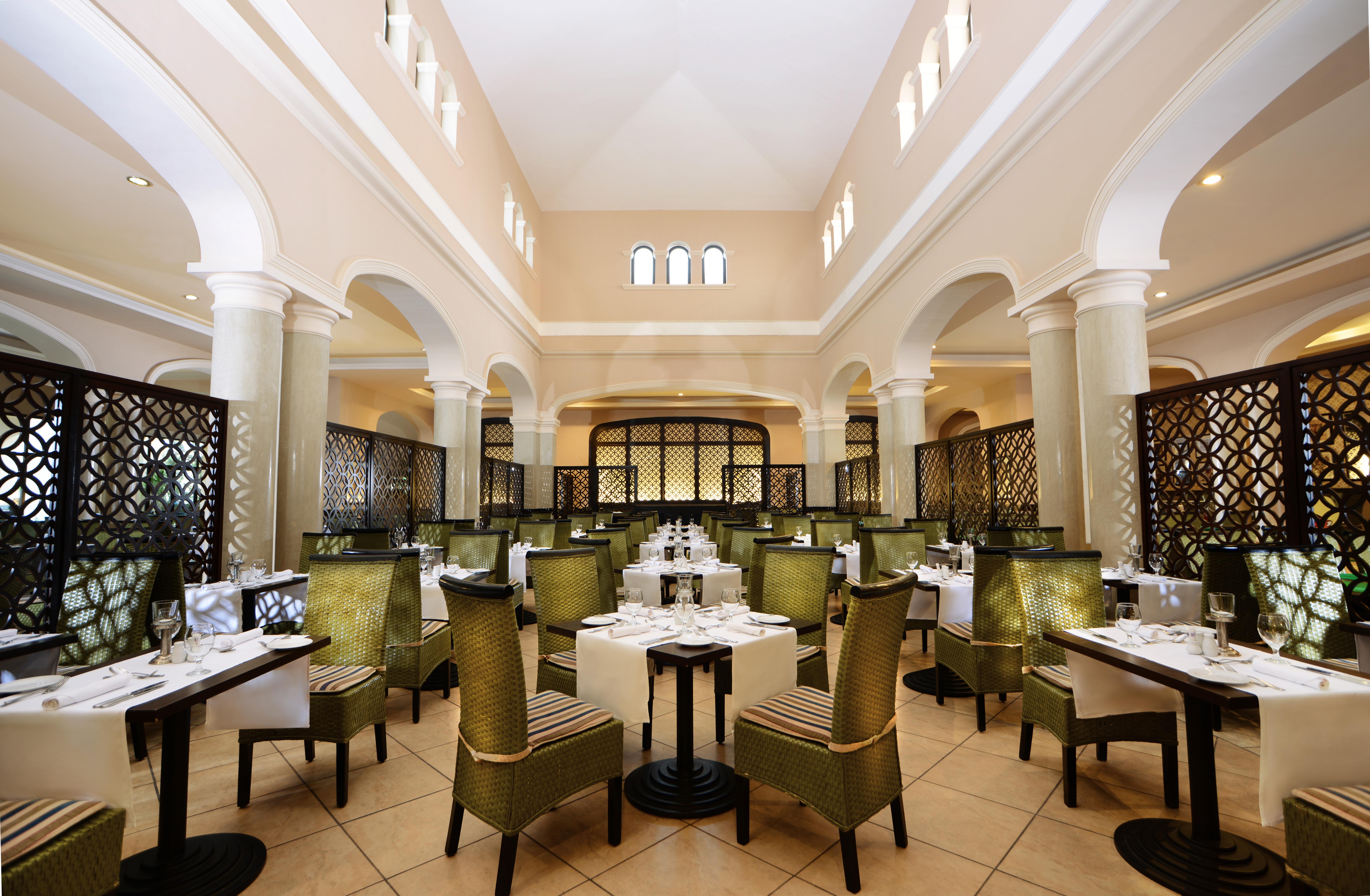 Jaz Aquamarine Resort Hurghada Esterno foto The restaurant