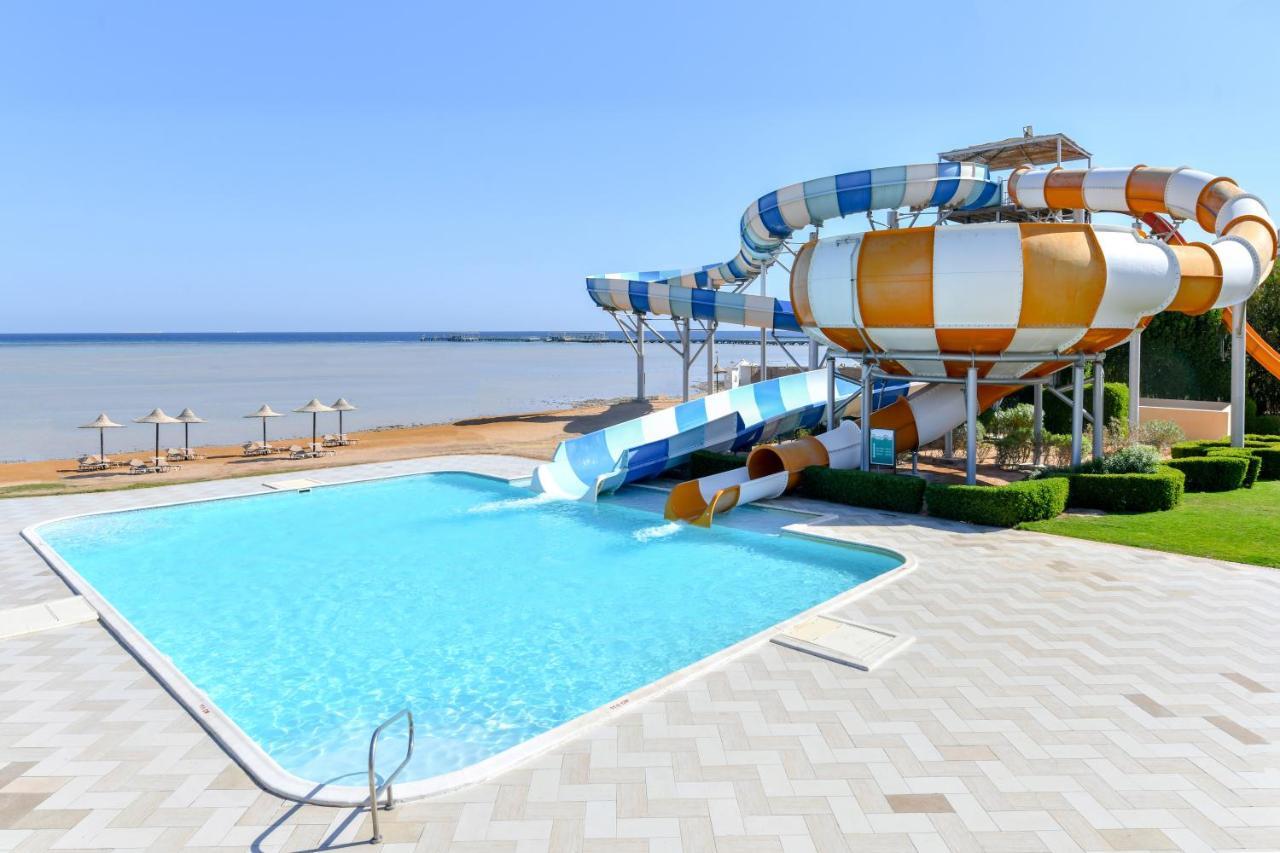 Jaz Aquamarine Resort Hurghada Esterno foto Aqua Park