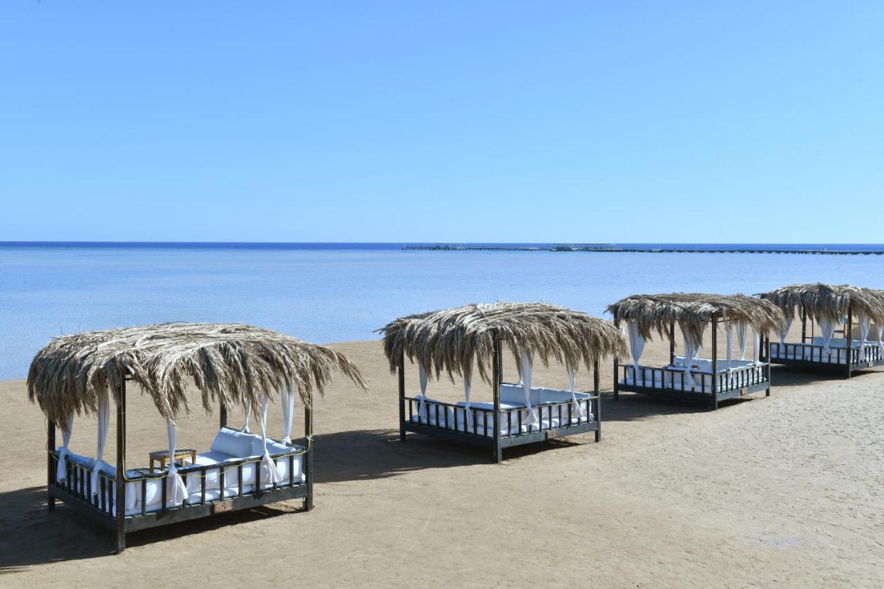 Jaz Aquamarine Resort Hurghada Esterno foto Beach at the Grand Hotel