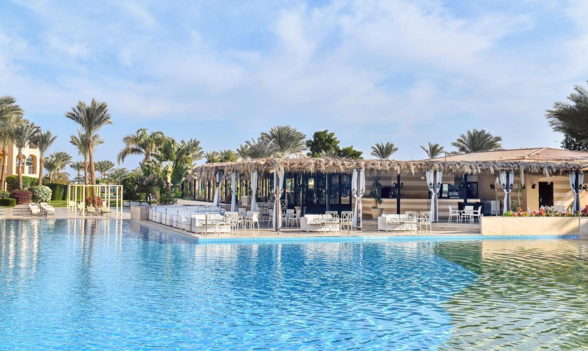 Jaz Aquamarine Resort Hurghada Esterno foto The pool at the St Regis